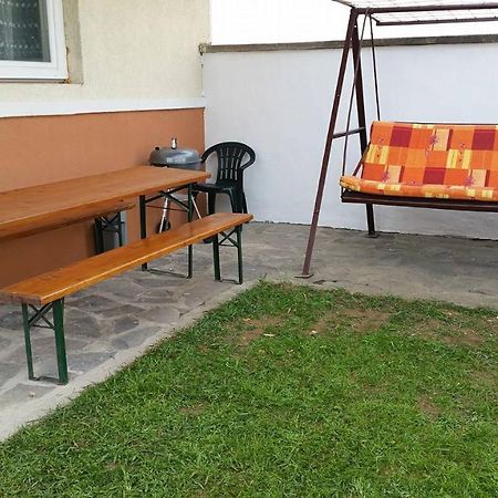 Elza Vendeghaz Lägenhet Sárospatak Exteriör bild